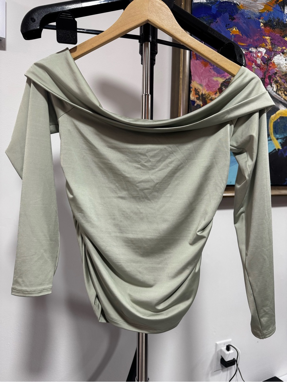 ARITZIA - TEN - Off-Shoulder Long-Sleeve Women's Top in Sage Green